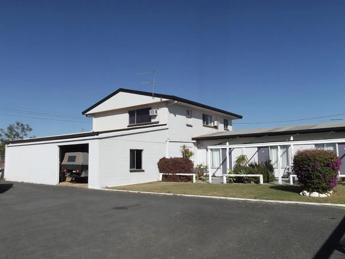 Leo Hotel Motel Clermont Australia