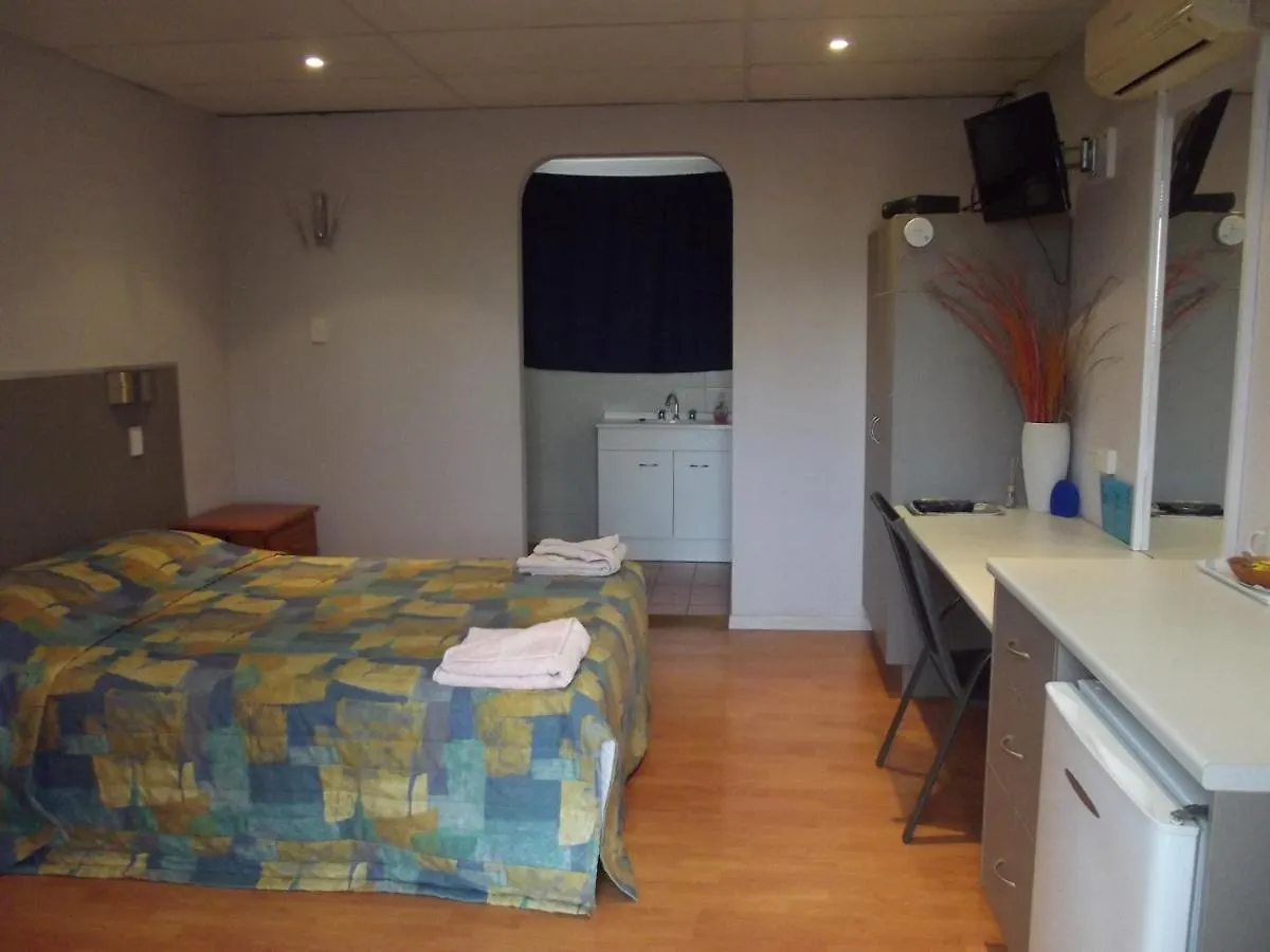 Leo Hotel Motel Clermont