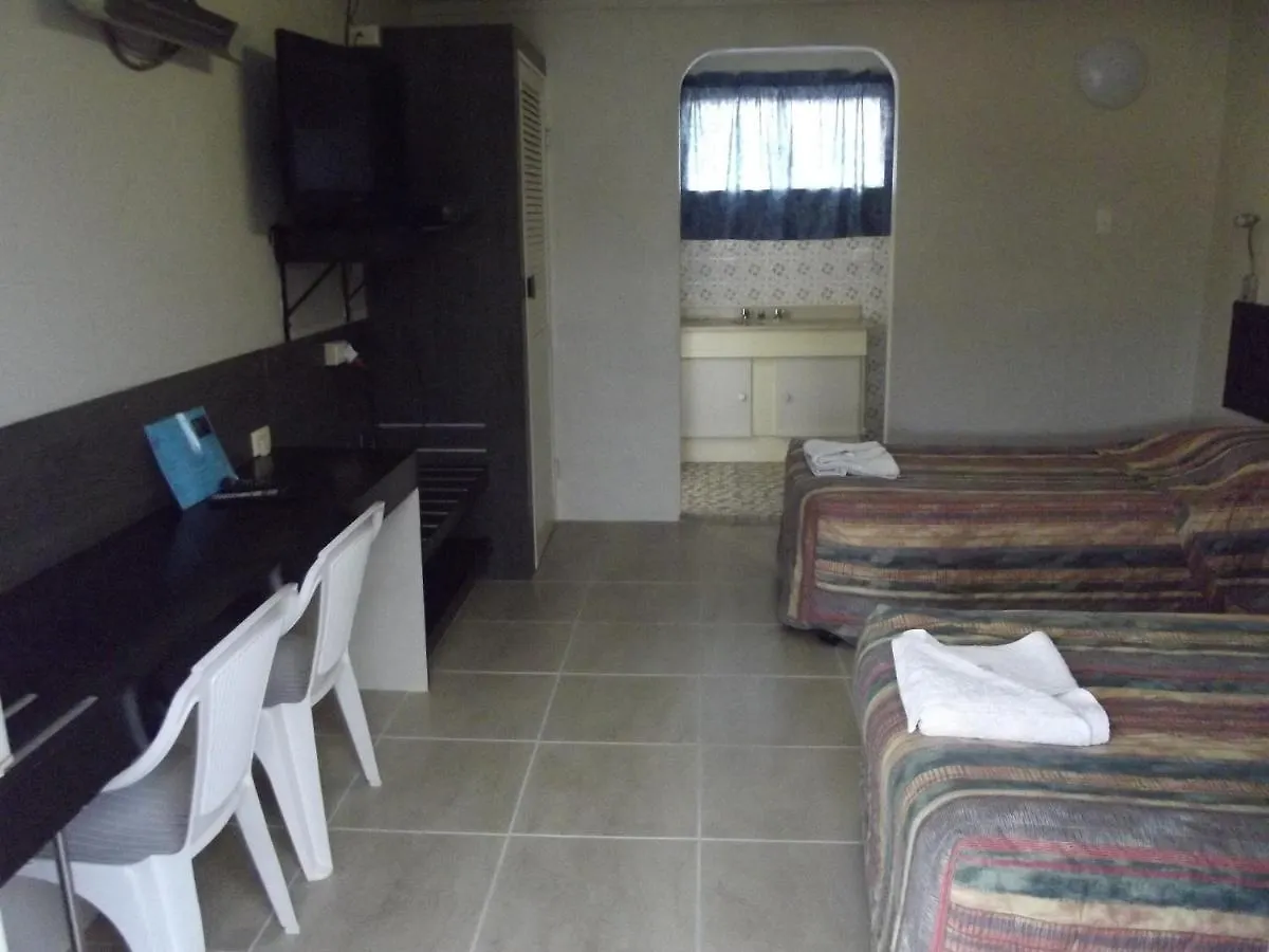 Leo Hotel Motel Clermont